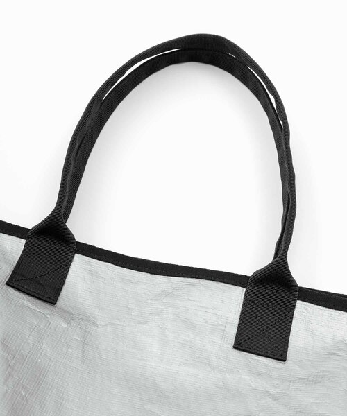 ADAM ET ROPE'（アダムエロペ）の「【TRAVEL COUTURE】レジャーFab Tote Bag（トートバッグ・メンズ・グレー/ホワイト・FREE）」の13枚目の写真