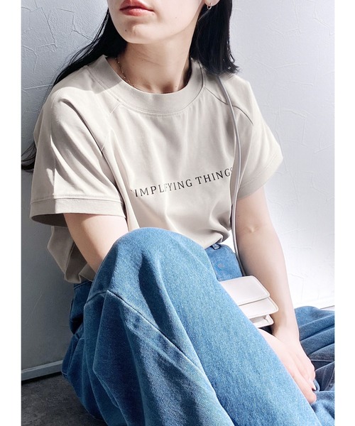reca（レカ）の「シンプルちびロゴTシャツ（Tシャツ/カットソー・レディース・オフホワイト/ブラック/グレイッシュベージュ・FREE）」の3枚目の写真