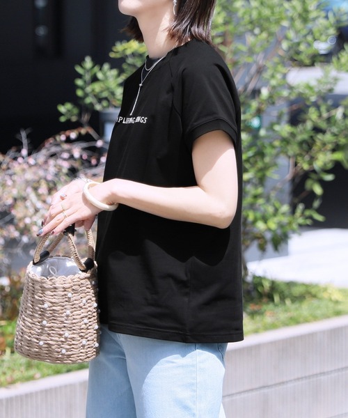 reca（レカ）の「シンプルちびロゴTシャツ（Tシャツ/カットソー・レディース・オフホワイト/ブラック/グレイッシュベージュ・FREE）」の7枚目の写真