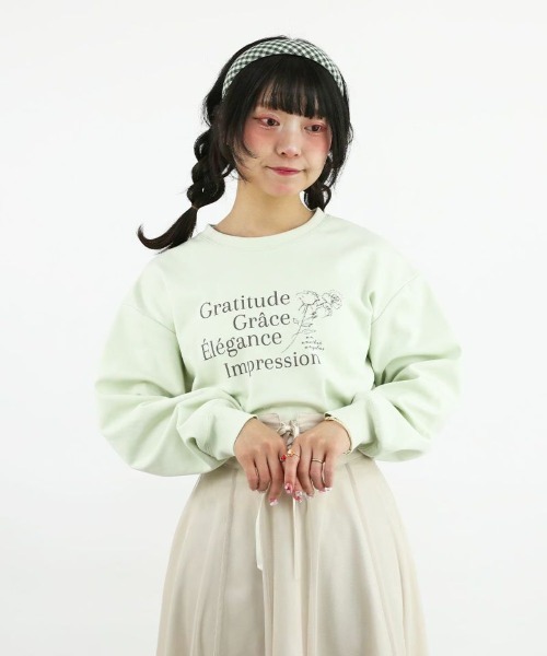 an another angelus(アンアナザーアンジェラス)の「フラワーランゲージロゴプリントカットソー/ananotherangelus/fint フィント(Tシャツ/カットソー・レディース・ライトグリーン/オフホワイト/グレイッシュベージュ・FREE)」の4枚目の写真