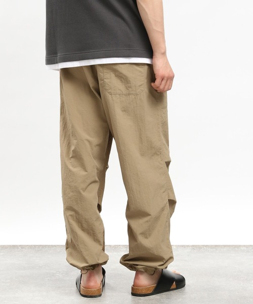 GLOBAL WORK Smile Seed Store（グローバルワーク スマイルシードストア）の「ライトウェイトパラシュートパンツ/100626（その他パンツ・メンズ・ブラック/ベージュ/ダークカーキ・SMALL/X-LARGE/LARGE/MEDIUM）」の9枚目の写真