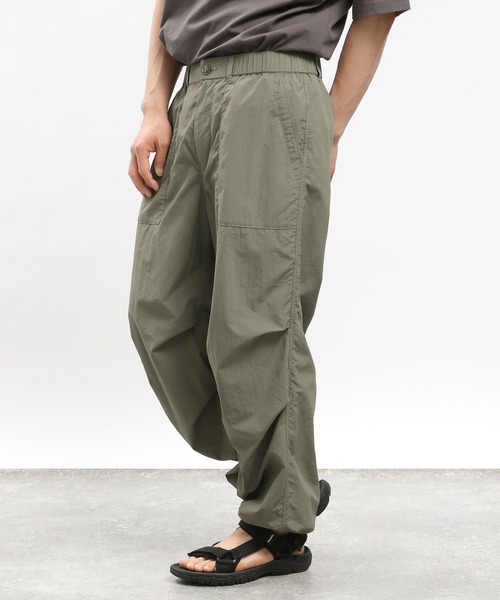 GLOBAL WORK Smile Seed Store（グローバルワーク スマイルシードストア）の「ライトウェイトパラシュートパンツ/100626（その他パンツ・メンズ・ブラック/ベージュ/ダークカーキ・SMALL/X-LARGE/LARGE/MEDIUM）」の10枚目の写真