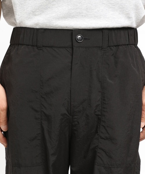 GLOBAL WORK Smile Seed Store（グローバルワーク スマイルシードストア）の「ライトウェイトパラシュートパンツ/100626（その他パンツ・メンズ・ブラック/ベージュ/ダークカーキ・SMALL/X-LARGE/LARGE/MEDIUM）」の17枚目の写真