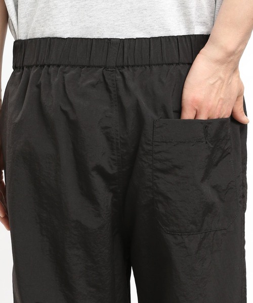 GLOBAL WORK Smile Seed Store（グローバルワーク スマイルシードストア）の「ライトウェイトパラシュートパンツ/100626（その他パンツ・メンズ・ブラック/ベージュ/ダークカーキ・SMALL/X-LARGE/LARGE/MEDIUM）」の22枚目の写真