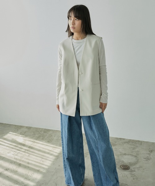 LE CIEL BLEU（ルシェルブルー）の「レースアップジレ / Lace-up Gilet（テーラードジャケット・レディース・ホワイト/ブラック・36）」の3枚目の写真