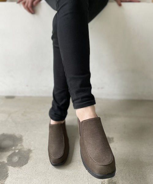 LUGG NAGG(ラグナグ)の「【撥水加工】軽量スリッポンシューズ【晴雨兼用】(スリッポン・レディース・ブラック/ダークブラウン・23.5cm/24.5cm/23.0cm/24.0cm/22.5cm)」の13枚目の写真