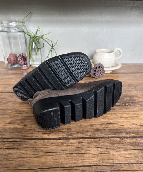 LUGG NAGG(ラグナグ)の「【撥水加工】軽量スリッポンシューズ【晴雨兼用】(スリッポン・レディース・ブラック/ダークブラウン・23.5cm/24.5cm/23.0cm/24.0cm/22.5cm)」の19枚目の写真