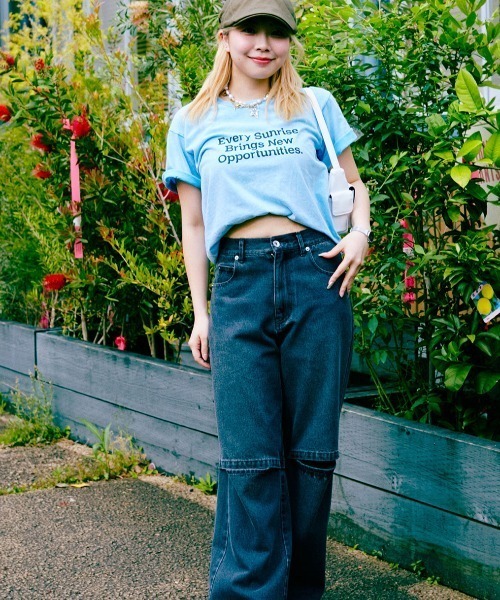 ROSE BUD(ローズバッド)の「ロゴTシャツ(Tシャツ/カットソー・レディース・ネイビー/レッド/ブルー・FREE)」の18枚目の写真