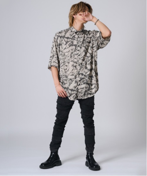 EVOLUTION（エボリューション）の「EVOLUTION ムラプリント半袖シャツ（シャツ/ブラウス・メンズ・ブラック/ベージュ・L/M）」の3枚目の写真