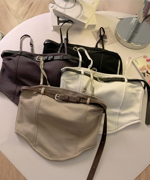 lilful(リルフル)の「【カップ付き】ベルトデザインキャミソール(キャミソール・レディース・ブラック/ブラウン/ホワイト/グレー・F)」の8枚目の写真