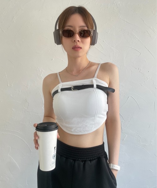 lilful(リルフル)の「【カップ付き】ベルトデザインキャミソール(キャミソール・レディース・ブラック/ブラウン/ホワイト/グレー・F)」の15枚目の写真