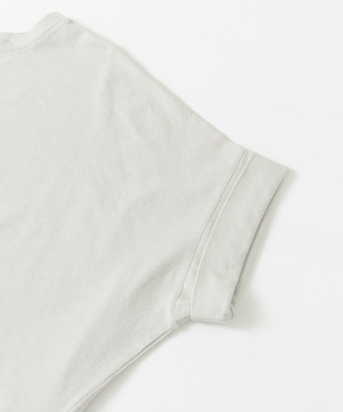 URBAN RESEARCH DOORS(アーバンリサーチドアーズ)の「ドルマンロールスリーブプルオーバー(Tシャツ/カットソー・レディース・チャコールグレー/ライトグレー/ベージュ・MEDIUM)」の6枚目の写真