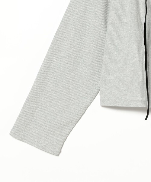 Ray BEAMS（レイビームス）の「Ray BEAMS / リブ ギャザーネック リボン カーディガン（カーディガン/ボレロ・レディース・グレー/レッド・ONE SIZE）」の20枚目の写真