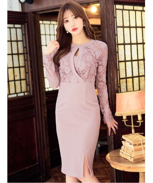 DAZZY（デイジー）の「【S～3Lまでサイズ展開豊富】大人可愛いレースで高見え！カシュクール ホール フラワーレース 長袖タイト 膝丈ドレス（ドレス・レディース・パープル/ブラック/ラベンダー/モスグリーン・LL/L/3L/S/M）」の4枚目の写真
