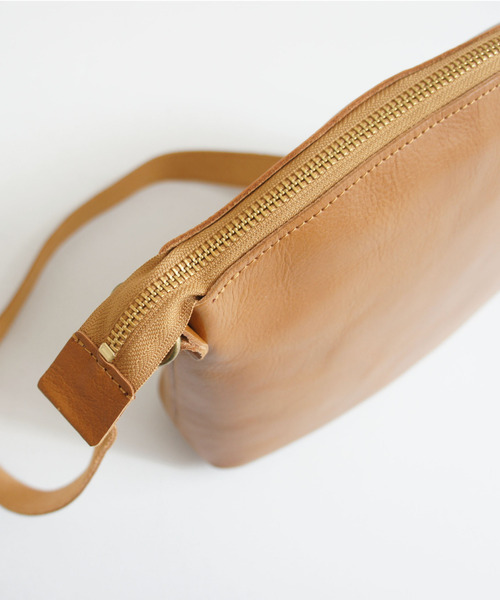 TIDEWAY（タイドウェイ）の「OIL SHRINK SHOULDER（ショルダーバッグ・メンズ・アッシュグレー/ブラック/ブラウン/グリーン/キャメル/チョコ・FREE）」の16枚目の写真