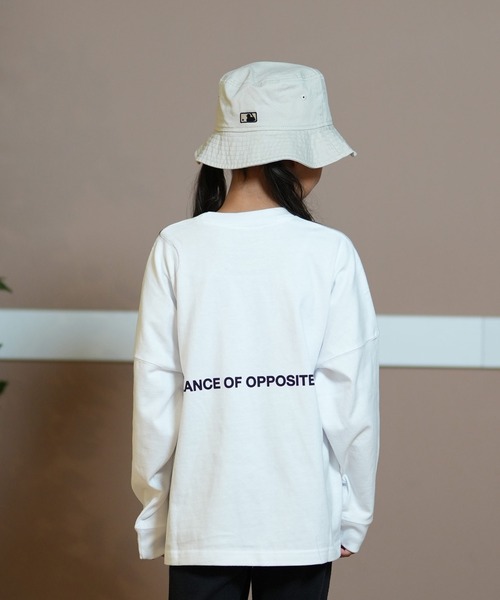 RVCA（ルーカ）の「RVCA/ルーカ BIG RVCA LT ロングTシャツ 親子コーデ BE046-059（Tシャツ/カットソー・キッズ・ホワイト/ブラック・130cm/140cm/150cm/160cm）」の4枚目の写真