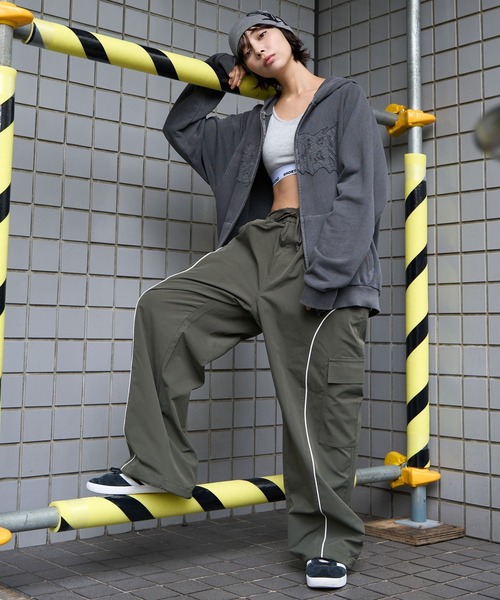 SHORT ROUND（ショートラウンド）の「SHORT ROUND/イージーパイピングカーゴパンツ（カーゴパンツ・メンズ・カーキ/ブラック・SMALL/MEDIUM）」の8枚目の写真