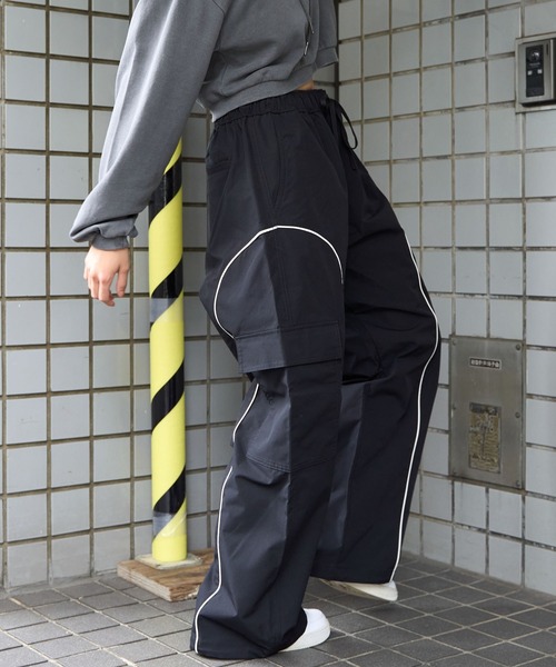 SHORT ROUND（ショートラウンド）の「SHORT ROUND/イージーパイピングカーゴパンツ（カーゴパンツ・メンズ・カーキ/ブラック・SMALL/MEDIUM）」の14枚目の写真