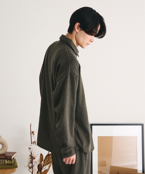 epnok（エプノック）の「アソートベーシックルーズシャツ（シャツ/ブラウス・メンズ・ネイビー/オフホワイト/チャコールグレー/カーキ/ブラック/ブラウン・SMALL/LARGE/MEDIUM）」の19枚目の写真