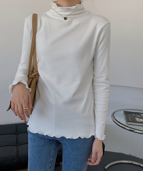 GEMEDA(ジェメダ)の「【新柄追加】ハイネックメローフリルロングT(Tシャツ/カットソー・レディース・ベージュ/ライトパープル/ブラック/ホワイト/ピンク/ライトグリーン/ベージュ系その他/ブラック系・M)」の12枚目の写真
