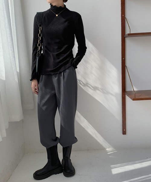 GEMEDA(ジェメダ)の「【新柄追加】ハイネックメローフリルロングT(Tシャツ/カットソー・レディース・ベージュ/ライトパープル/ブラック/ホワイト/ピンク/ライトグリーン/ベージュ系その他/ブラック系・M)」の22枚目の写真