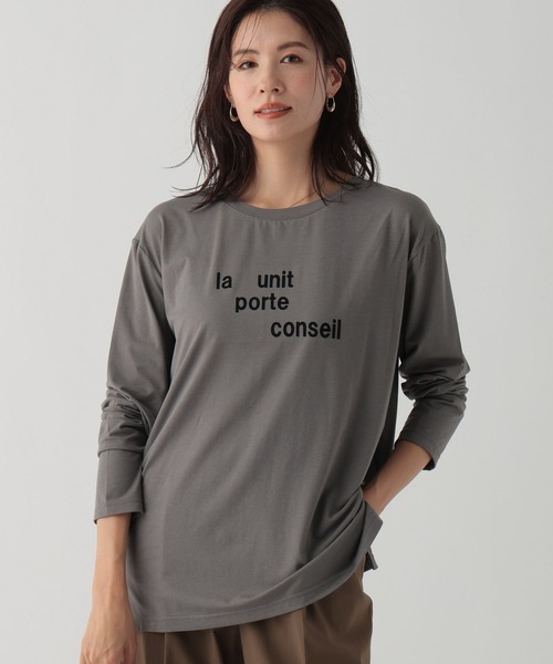 Elura（エルーラ）の「launit ロゴTシャツ/149294（Tシャツ/カットソー・レディース・チャコールグレー/ホワイト・MEDIUM/LARGE）」の2枚目の写真
