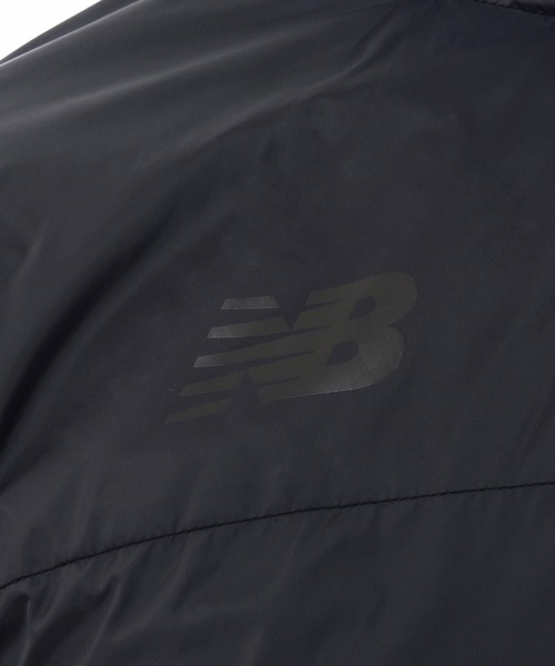 NEW BALANCE（ニューバランス）の「ウーブンジャケット 裏起毛（ナイロンジャケット・メンズ・ブラック/チャコールグレー・SMALL/MEDIUM/LARGE/X-LARGE/XX-LARGE/XXX-LARGE）」の15枚目の写真