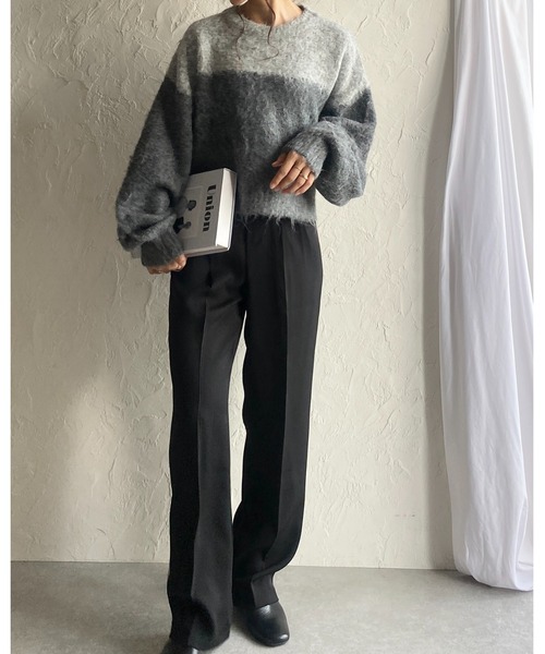 She's Closet(シーズクローゼット)の「グラデーションバイカラー長袖ショート丈シャギーニット(ニット/セーター・レディース・ベージュ/チャコールグレー/ブルー・FREE)」の11枚目の写真