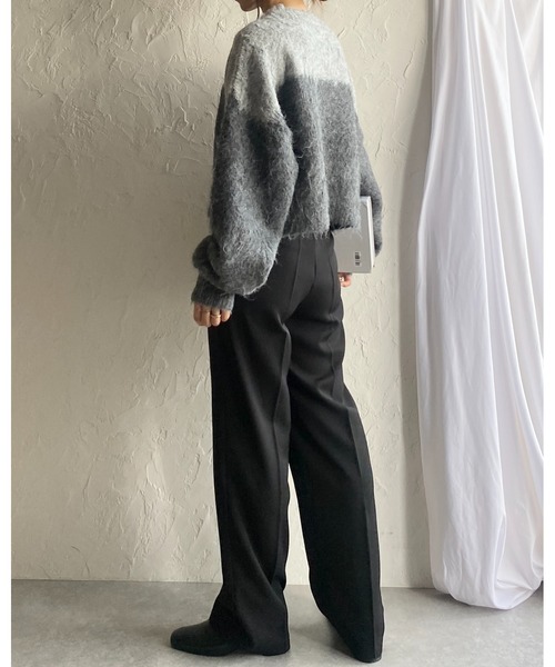 She's Closet(シーズクローゼット)の「グラデーションバイカラー長袖ショート丈シャギーニット(ニット/セーター・レディース・ベージュ/チャコールグレー/ブルー・FREE)」の12枚目の写真