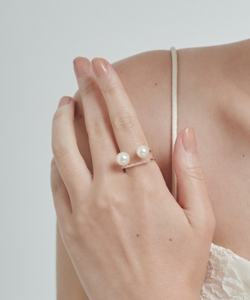 ciite'（シーテ）の「ビジューダブルパール リング（リング・レディース・シルバー/ゴールド/ピンクゴールド・FREE）」の3枚目の写真