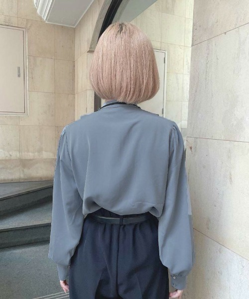 an another angelus(アンアナザーアンジェラス)の「フロントヨークラッフルブラウス/ananotherangelus(シャツ/ブラウス・レディース・アイボリー/ブルーグレー・FREE)」の6枚目の写真