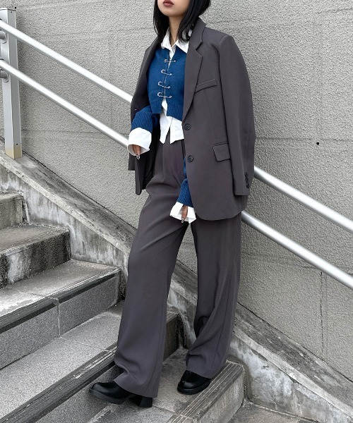 LVEU.（ラブユ.）の「【LVEU.】ピンデザインカーディガン / トップス カーディガン ニット ピン 羽織 クロップド ショート ブラック アイボリー ブルー（カーディガン/ボレロ・レディース・ブラック/アイボリー/ブルー・FREE）」の14枚目の写真