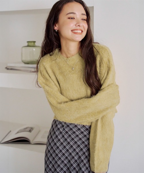 titivate(ティティベイト)の「モヘアタッチニット(ニット/セーター・レディース・チャコール/イエロー/アイボリー/レッド・M)」の20枚目の写真