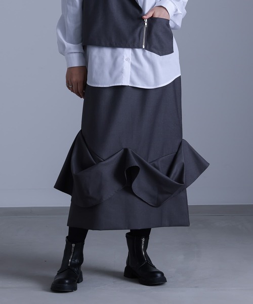 kOhAKU（コハク）の「『タックドレープナロースカート』（スカート・レディース・ブラック/グレー・2/1）」の17枚目の写真