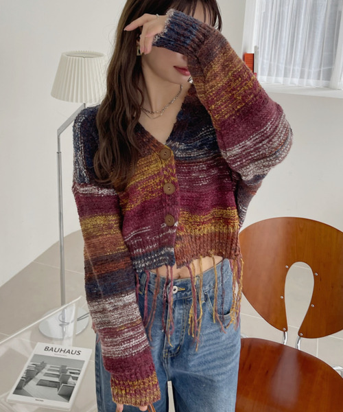Ada.（エイダ）の「裾フリンジ グランジ グラデーション Vネック クロップド カーディガン（カーディガン/ボレロ・レディース・レッド/ブルー・FREE）」の5枚目の写真