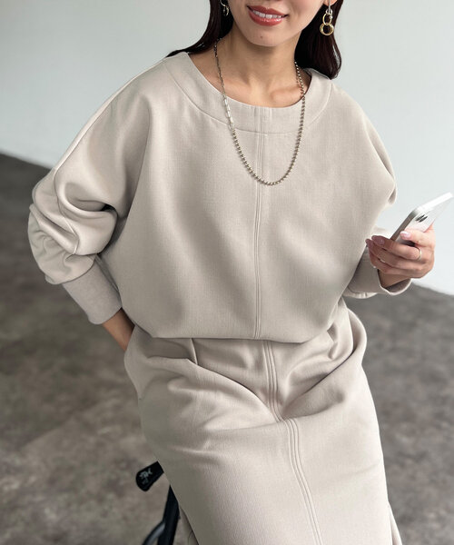 Chez toi（シェトワ）の「裏起毛ストレッチドルマンプルオーバー（Tシャツ/カットソー・レディース・オレンジ/ブラック/グレイッシュベージュ・FREE）」の3枚目の写真