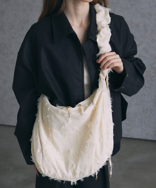 Spielio（シュピーリオ）の「【Spielio】fringe gathered shoulder bag/フリンジギャザーショルダーバッグ（ショルダーバッグ・メンズ・ブラック/オフホワイト・FREE）」の15枚目の写真