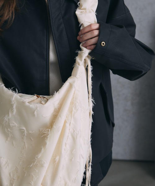 Spielio（シュピーリオ）の「【Spielio】fringe gathered shoulder bag/フリンジギャザーショルダーバッグ（ショルダーバッグ・メンズ・ブラック/オフホワイト・FREE）」の18枚目の写真