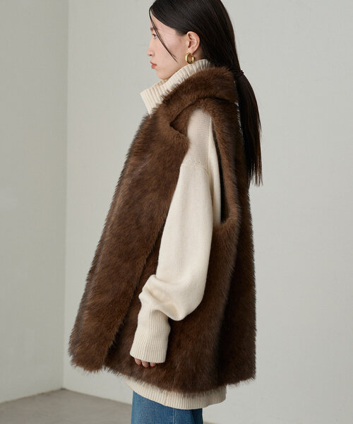 LOUNGEDRESS（ラウンジドレス）の「リバーシブルフェイクファー