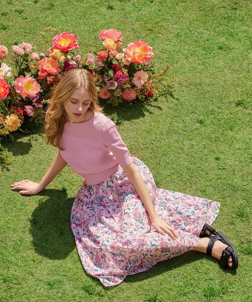 TOCCA(トッカ)の「GLITTER RIBBON FLAT SANDALS サンダル(サンダル・レディース・ブラック系・MEDIUM/SMALL/LARGE)」の13枚目の写真