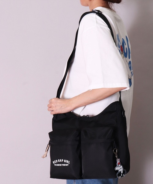 Red Cap Girl（レッドキャプガール）の「(LG)【Red Cap Girl】アクリルキーホルダー付き ショルダーバッグ（ショルダーバッグ・メンズ・ブラック・ONE SIZE）」の6枚目の写真