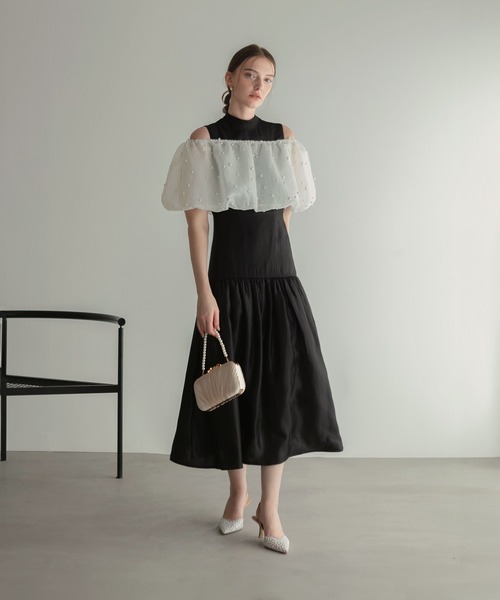 Leja(レジャ)の「【LEJA】パールラメボレロオフショルダーAラインドレスワンピース 2点セット many way 美脚効果 結婚式 パーティードレス 成人式 二次会 同窓会 お呼ばれ オケージョン20代 30代(ドレス・レディース・ブラウン/ブルー/ブラック・SMALL/MEDIUM)」の4枚目の写真