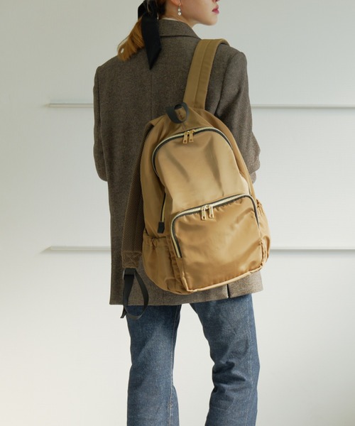 Rename ゴールドファスナーマルチポケット デイバッグ（バックパック