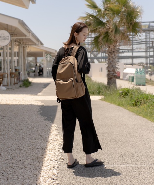 Rename（リネーム）の「Rename ゴールドファスナーマルチポケット デイバッグ（バックパック/リュック・レディース・ブラック/モカ・FREE）」の17枚目の写真