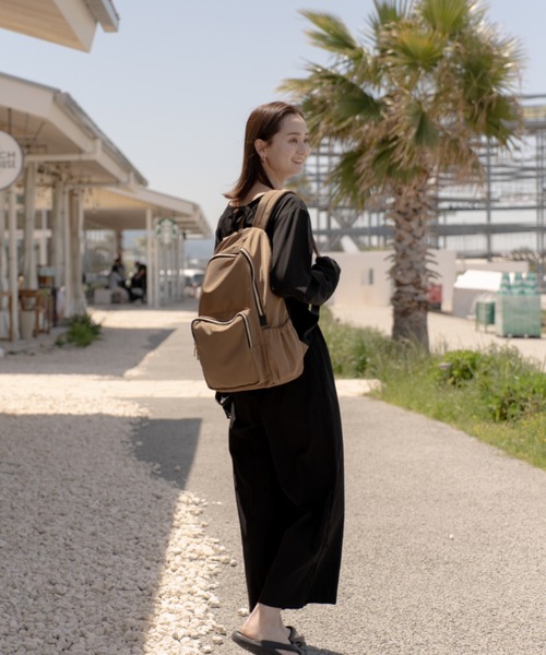 Rename（リネーム）の「Rename ゴールドファスナーマルチポケット デイバッグ（バックパック/リュック・レディース・ブラック/モカ・FREE）」の19枚目の写真