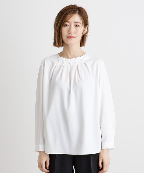 grove(グローブ)の「◆パール調タックブラウス(シャツ/ブラウス・レディース・ナチュラル/オフホワイト・03/02/01/04/05)」の9枚目の写真