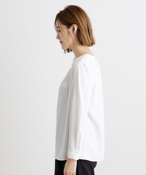 grove(グローブ)の「◆パール調タックブラウス(シャツ/ブラウス・レディース・ナチュラル/オフホワイト・03/02/01/04/05)」の10枚目の写真