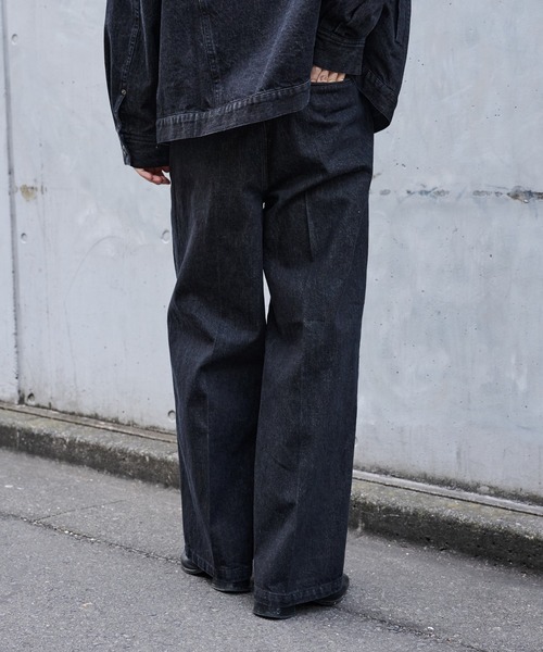 COLONY 2139(コロニートゥーワンスリーナイン)の「2タックストレートデニムスラックス(デニムパンツ・メンズ・ブラック/インディゴブルー・LARGE/MEDIUM)」の5枚目の写真