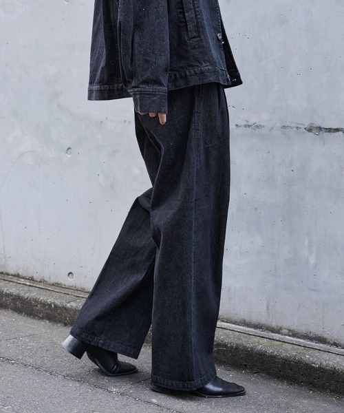 COLONY 2139(コロニートゥーワンスリーナイン)の「2タックストレートデニムスラックス(デニムパンツ・メンズ・ブラック/インディゴブルー・LARGE/MEDIUM)」の6枚目の写真