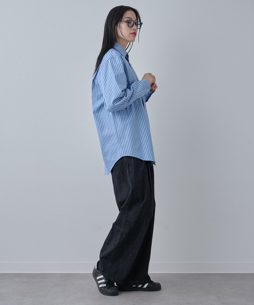 COLONY 2139(コロニートゥーワンスリーナイン)の「2タックストレートデニムスラックス(デニムパンツ・メンズ・ブラック/インディゴブルー・LARGE/MEDIUM)」の14枚目の写真